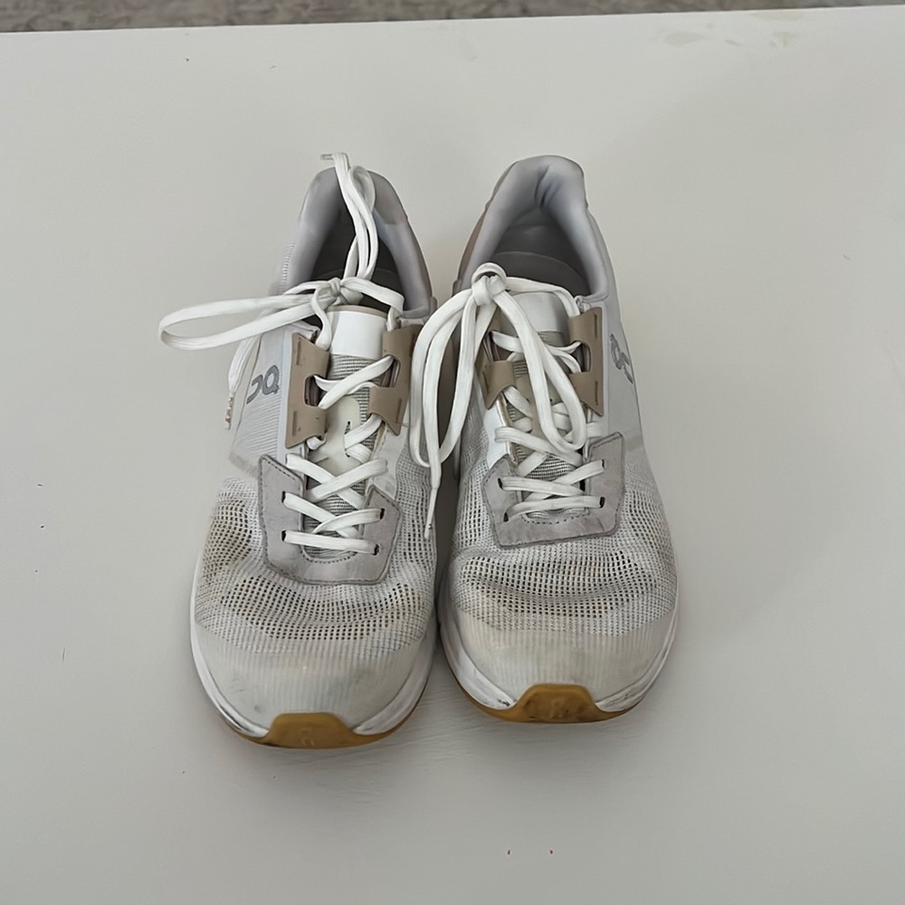 on cloud tennis shoes
